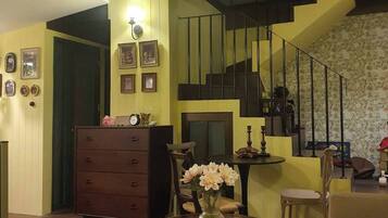 House, 1 Bedroom, Accessible, Smoking | Living room