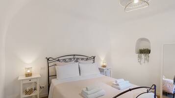 1 chambre, fer et planche Ă repasser, Wi-Fi, draps fournis