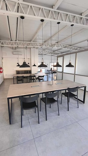 Business Center no quarto