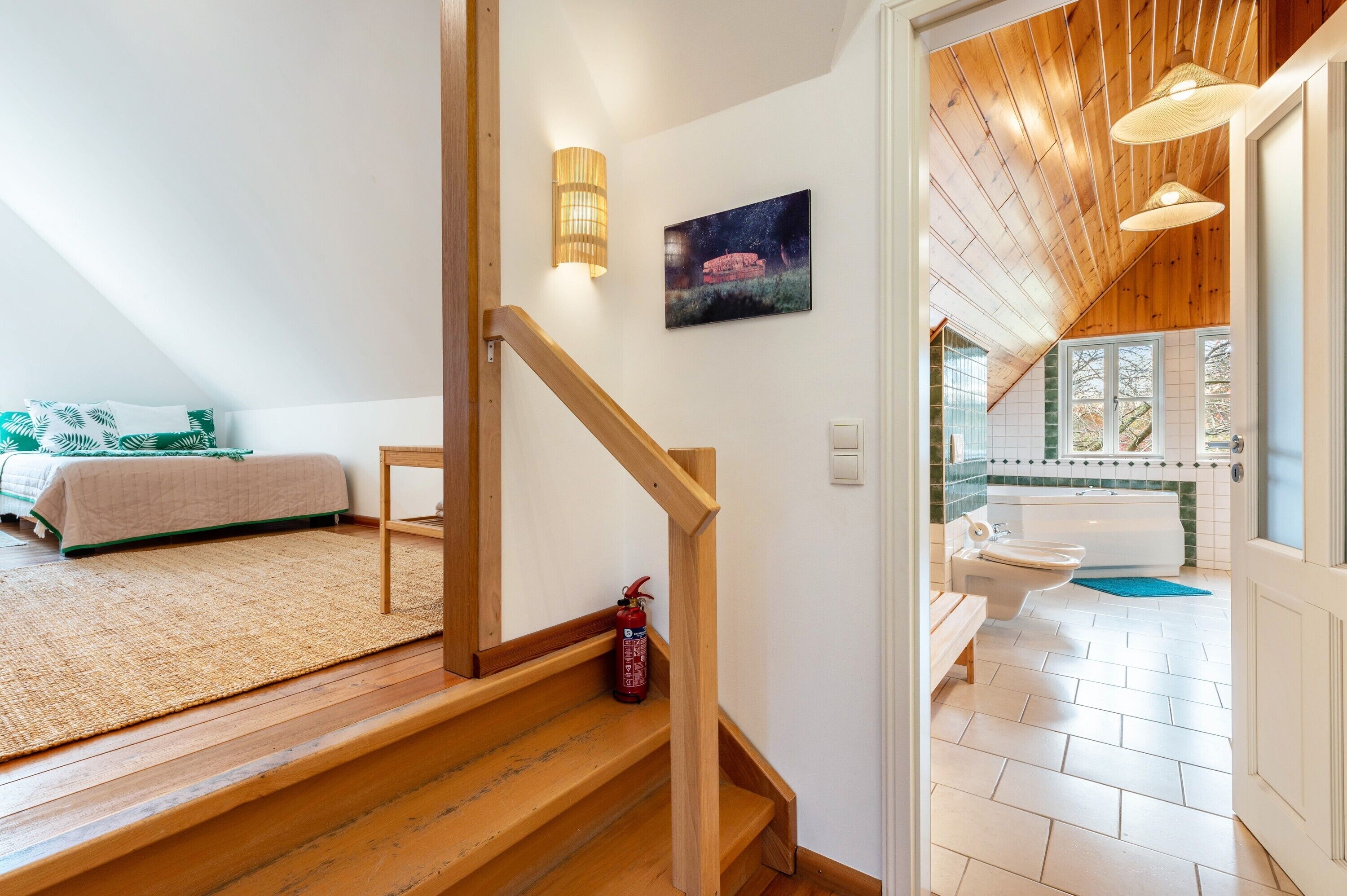 3 chambres, fer et planche à repasser, Wi-Fi, draps fournis