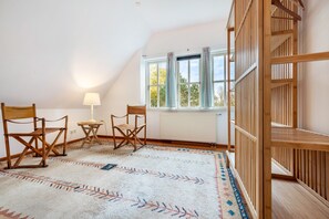 Interior - Country House: Garden, Fireplace & Sauna (Hude)