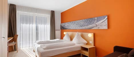 1 bedroom, WiFi, bed sheets