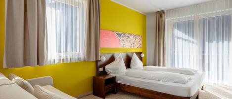 1 bedroom, WiFi, bed sheets