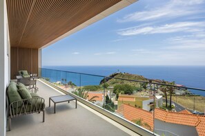 Property grounds - Superb Top Luxury Villa|GrandView Cristo Rei (Canico)