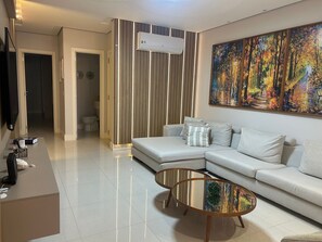 شقة بتجهيزات أساسية | منطقة المعيشة