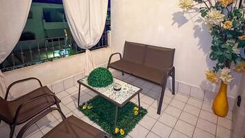 Suite - 3 soveværelser - ikke-ryger | Terrasse/gårdhave