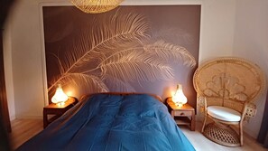 3 slaapkamers, een strijkplank/strijkijzer, beddengoed