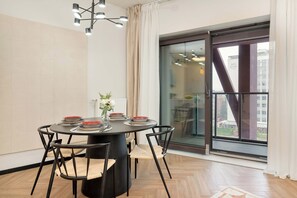 تناول الطعام