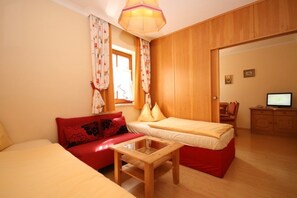 2 bedrooms, WiFi, bed sheets