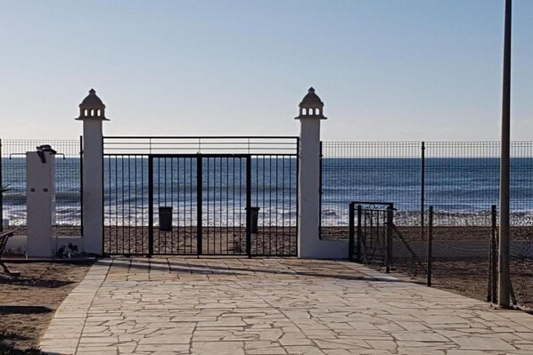 Beach nearby - Apartment in Natura World with pool (Almería)