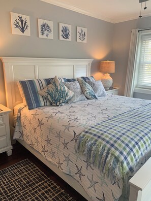 3 bedrooms, iron/ironing board, free WiFi - Family friendly charming 3br 2 bath home in Seaside Heights, Pelican Island (Seaside Heights)