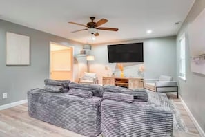 تلفزيون ذكي، كُتُب