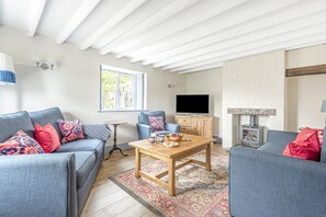 Televisión y oficina 