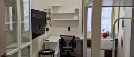 2 chambres, fer et planche à repasser, Wi-Fi gratuit, draps fournis