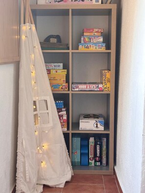 Game room - Country-Style House in the Heart of Catalonia (Avinyó)
