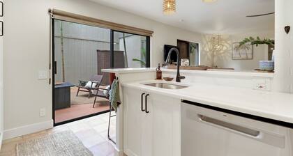 Beachside Modern Wellness Villa with Spacious Patio & Fire-pit