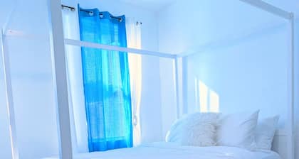 Spacious family 3-Bedroom 2-Bath Home Minutes From Downtown Philly & Temple U