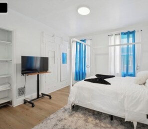 3 Schlafzimmer, Bügeleisen/Bügelbrett, WLAN, Bettwäsche