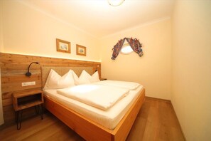 2 Schlafzimmer, Bügeleisen/Bügelbrett, WLAN, Bettwäsche