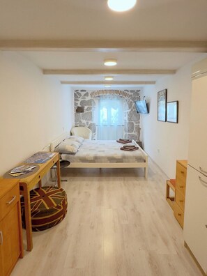 1 chambre, fer et planche à repasser, Wi-Fi