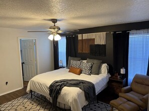 4 chambres, fer et planche à repasser, Wi-Fi, draps fournis