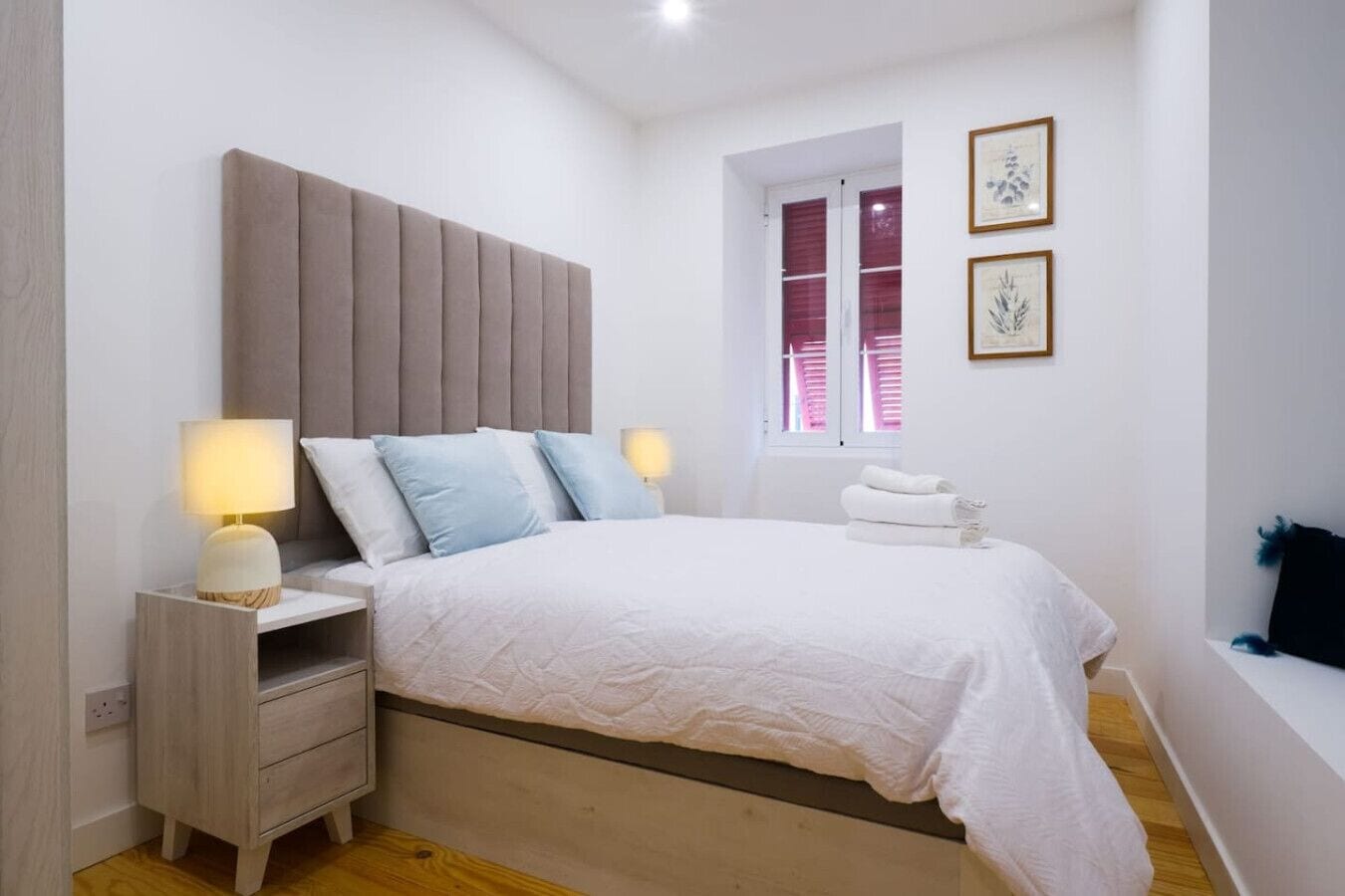 Fer et planche à repasser, Wi-Fi, draps fournis