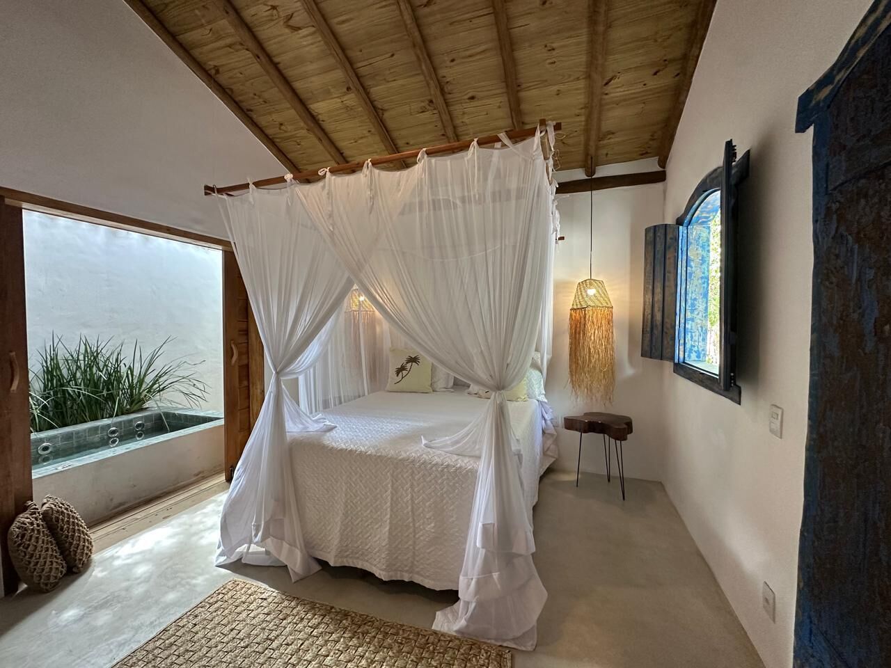 Deluxe Double Room, Jetted Tub | Desk