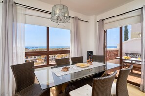 Dining - Castillo de Lagos in Lagos (Lagos)