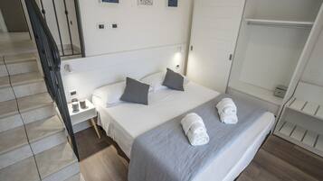 1 soverom, safe på rommet, strykejern/-brett og internettilgang