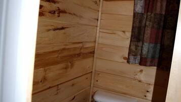 Towels, soap, shampoo, toilet paper