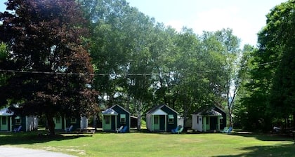 Rustic Vacation Rental for Couples near Hoffman Notch, New York
