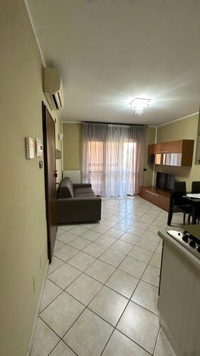 Apartment 'Ely' with Private Terrace, Wi-Fi and Air Conditioning