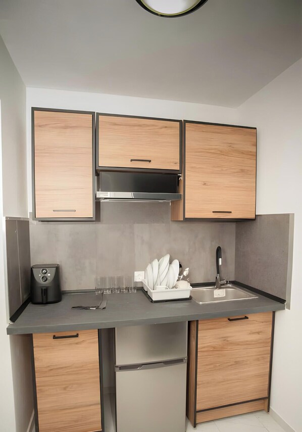 Refrigerador y utensilios de cocina 