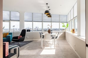 Superior Apartment, City View