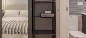 AH Room4You. Room4 con baño privado. VUT-3026-AS