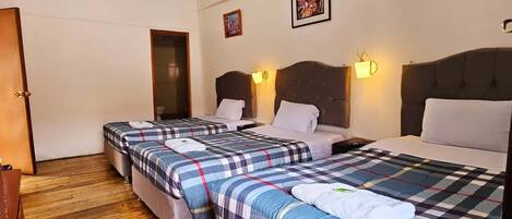 9 عدّة غرف نوم وواي فاي وملاءات أسرّة