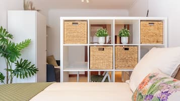 3 bedrooms, iron/ironing board, travel cot, WiFi