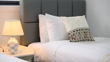 Desk, iron/ironing board, WiFi, bed sheets