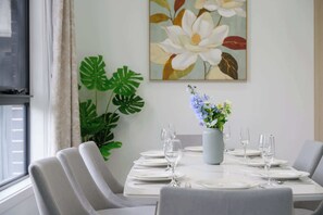 تناول الطعام