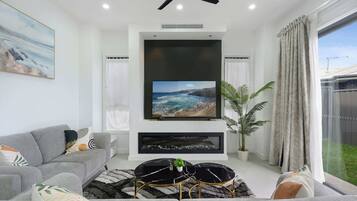 TV, fireplace, offices