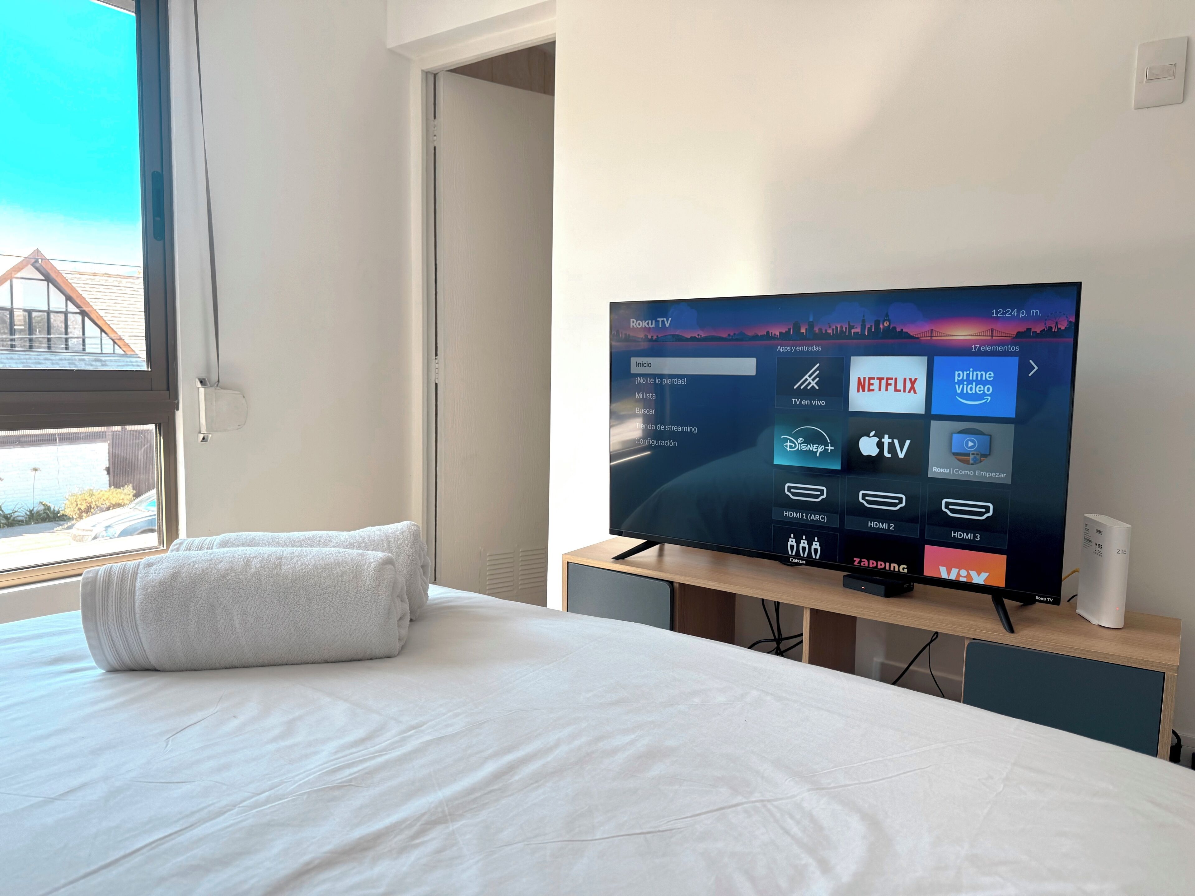 Casa familiar, vista a la ciudad | Tabla de planchar con plancha y wifi gratis 