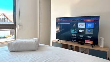 Casa família, vista para a cidade | Ferros/tábuas de passar roupa, Wi-Fi de cortesia