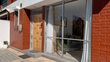 Fachada da propriedade