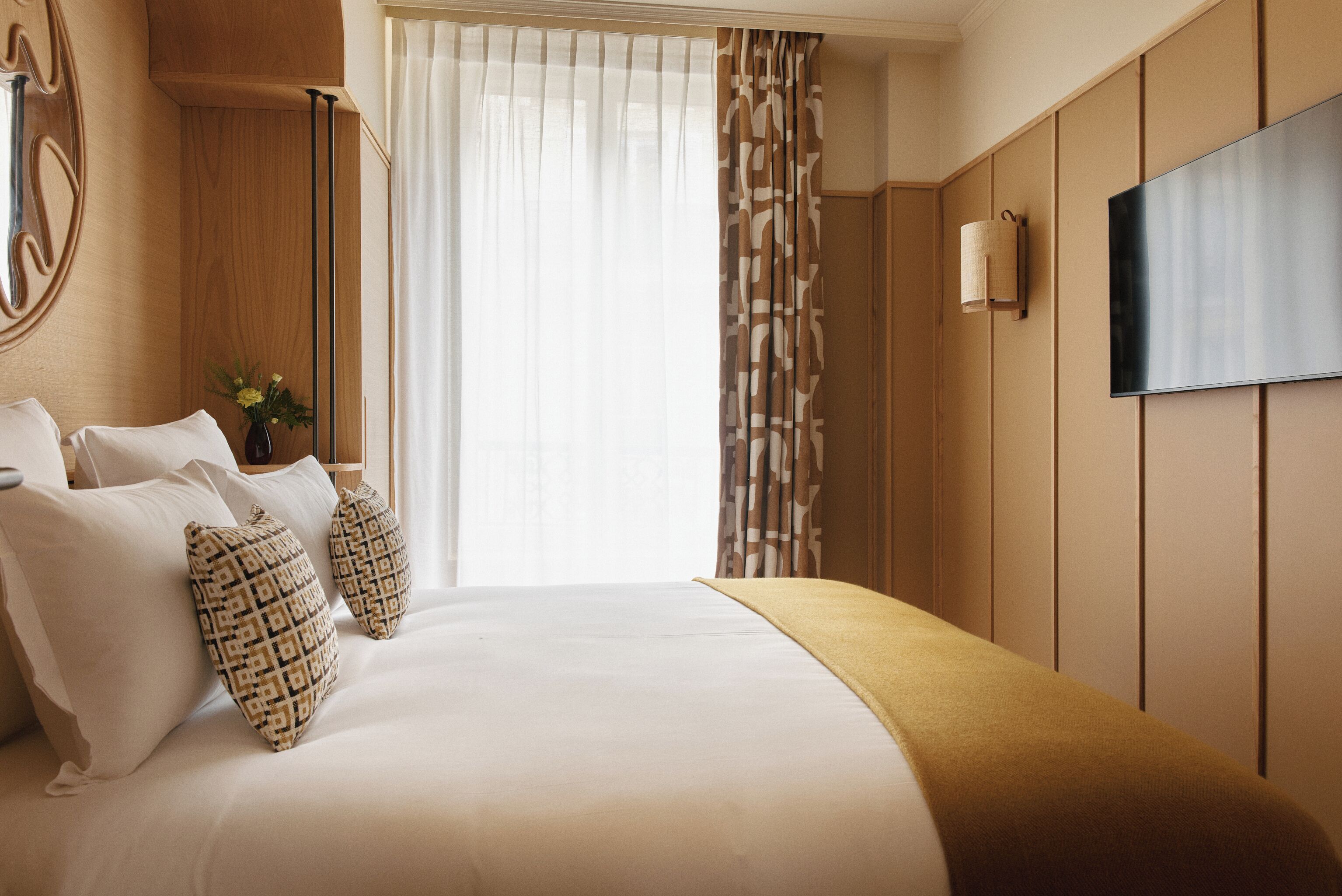 Phòng Deluxe, quang cảnh thành phố | Bộ đồ giường cao cấp, nệm có lớp đệm bông, két bảo mật tại phòng 