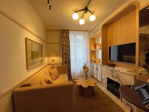 Iron/ironing board, free WiFi