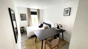 1 soverom, strykejern/-brett, wi-fi og sengetøy