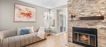 Stylish Aurora Getaway Close to DIA and Downtown