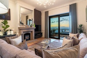 TV, peis og kontorer