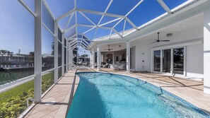 Imagen sin descripción, 4 de 31, botón