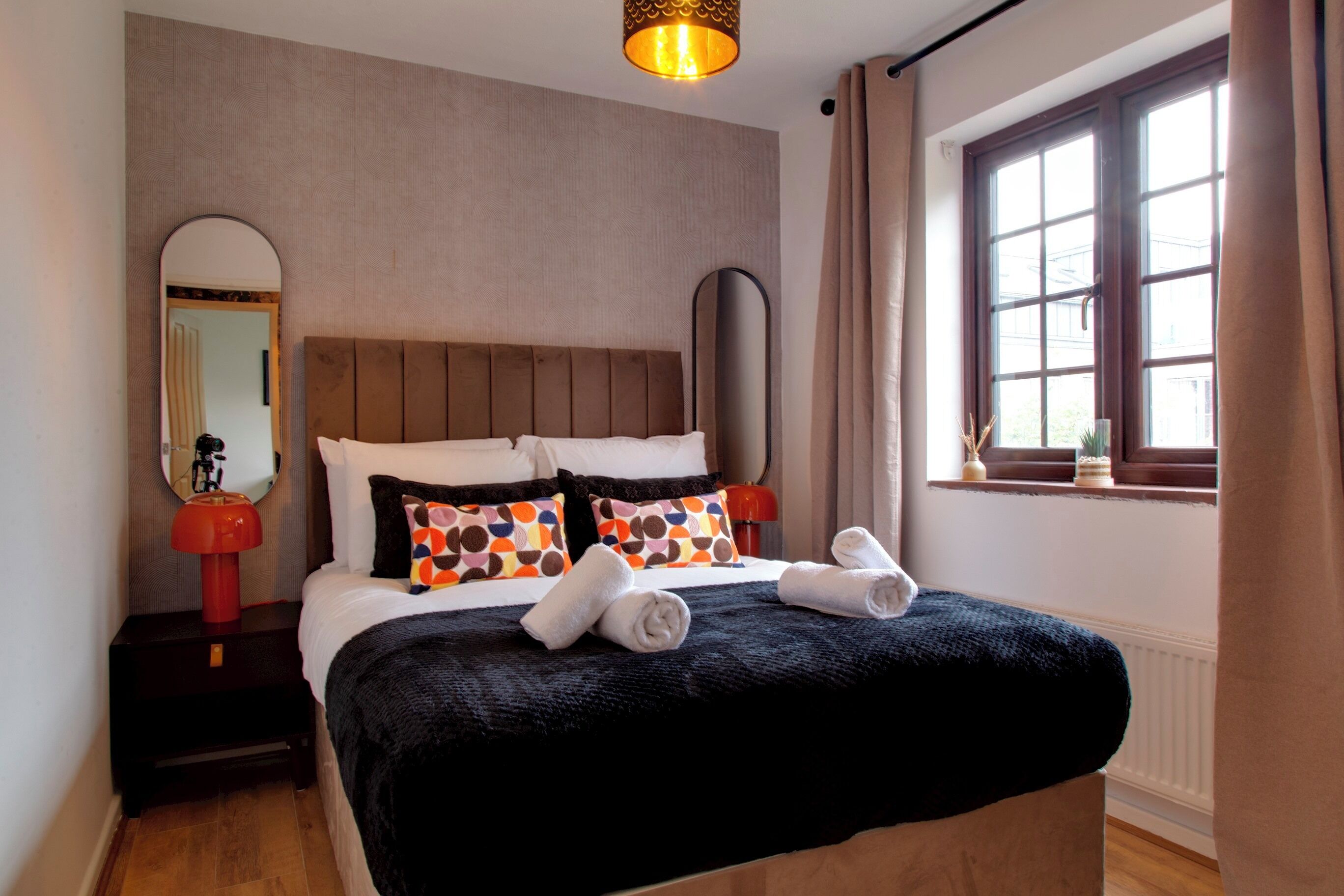 Iron/ironing board, WiFi (free), bed sheets